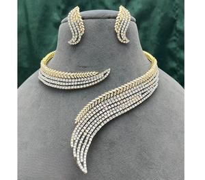 Elegante Juego de Gargantilla y Aretes de Latón Chapado en Oro de Alta Calidad con Circonita, para Compromiso, Aniversario, Boda, Fiesta, Regalo para Mujer - Product Image 3