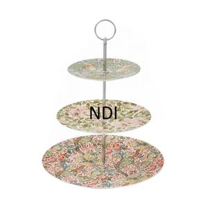 Présentoir à gâteaux en métal pour célébrations de mariages et autres fêtes écologiques - Product Image 1