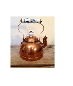 Beautiful hammered copper <b>kettle</b> with ergonomic design perfect for <b>tea</b> brewing kitchen decoration and premium gift choices - Product Image 6