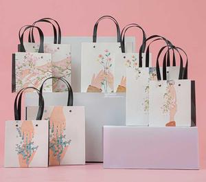 Compras personalizadas pequeñas bolsas de papel de perfume de regalo con logotipo y asas bolsas de regalo de papel impresas personalizadas con su propio logotipo - Product Image 4