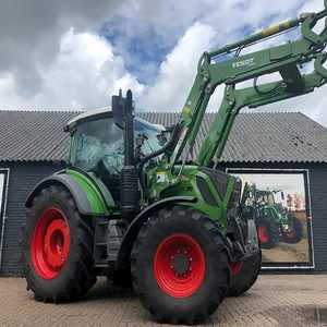 Tracteur agricole Fendt 828 Vario de haute qualité, puissant et efficace - Product Image 4