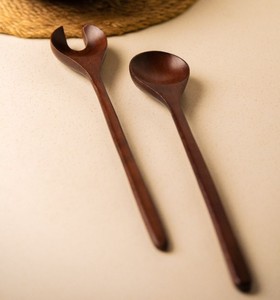 Juego de Cubiertos para Ensalada de Madera Oscura de Lujo, Acabado Liso, Duradero, Cuchara y Tenedor con Mango Largo para una Cocina y Comedor Elegantes - Product Image 1