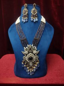 Conjunto de collar de diseñador chapado Victoriano de joyería india con pendientes joyería nupcial para celebración de boda y fiesta - Product Image 2