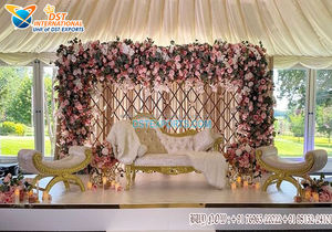 Les plus jolies chaises et canapés de réception de mariage pour mariée et marié, de scène et de réception indienne - Product Image 5