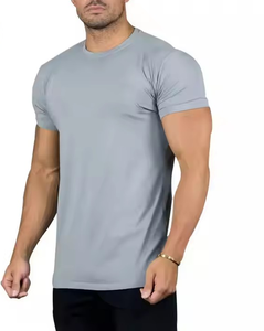 Diseño personalizado Quick Dry Men's Gym Fitness Workout Camisetas OEM Transpirable unisex Camisetas en relieve con logotipo y diseño personalizados - Product Image 1
