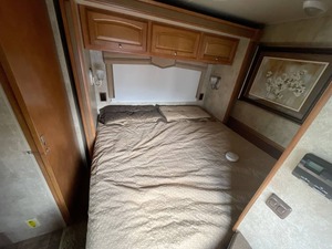Caravane mobile d'occasion 2012 W-i-n-n-e-b-a-g-o S-i-g-h-t-s-e-e-r 33C, sortie d'usine, pour voyages - Product Image 2