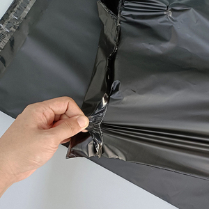 Sac d'expédition noir imprimé en gros, imperméable, auto-adhésif, grand sac logistique en plastique pour l'emballage de sous-vêtements et de vêtements - Product Image 4