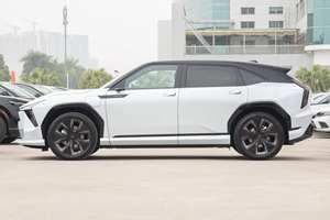 Véhicule électrique pur 2026, berline moyenne/grande, 5 portes, 5 places, véhicule à énergie nouvelle, autonomie de 700 km, moteur de 300 kW, batterie de 90-110 kWh - Product Image 5