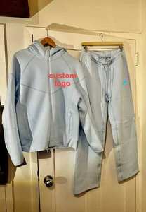 Ensemble survêtement personnalisé Xozewear pour homme, léger, avec sweat à capuche et pantalon de jogging, pour la salle de sport, l'entraînement physique et le port quotidien - Product Image 4