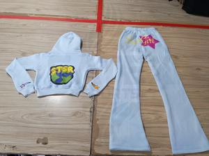 Conjunto de Pantalones y Sudadera de Algodón de Dos Piezas con Estampado de Invierno, Efecto Desgastado, Capucha, Estilo Casual, Lavado Ácido, con Parches y Corte Acampanado, Unisex - Product Image 6