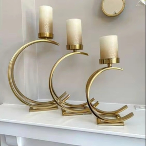 Bougeoir en métal de conception artistique moderne adapté aux studios de galeries de bureaux contemporains et aux maisons minimalistes - Product Image 1