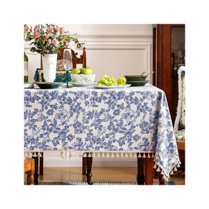 Nappe en coton artisanal bleu et blanc à motifs floraux 140x240cm 210 GSM pour la restauration hôtelière et la vente en gros de décorations Tissus durables - Product Image 4
