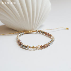 Elegante pulsera de cuentas de cristal hecha a mano con cuentas brillantes para una declaración de estilo a la moda. - Product Image 4