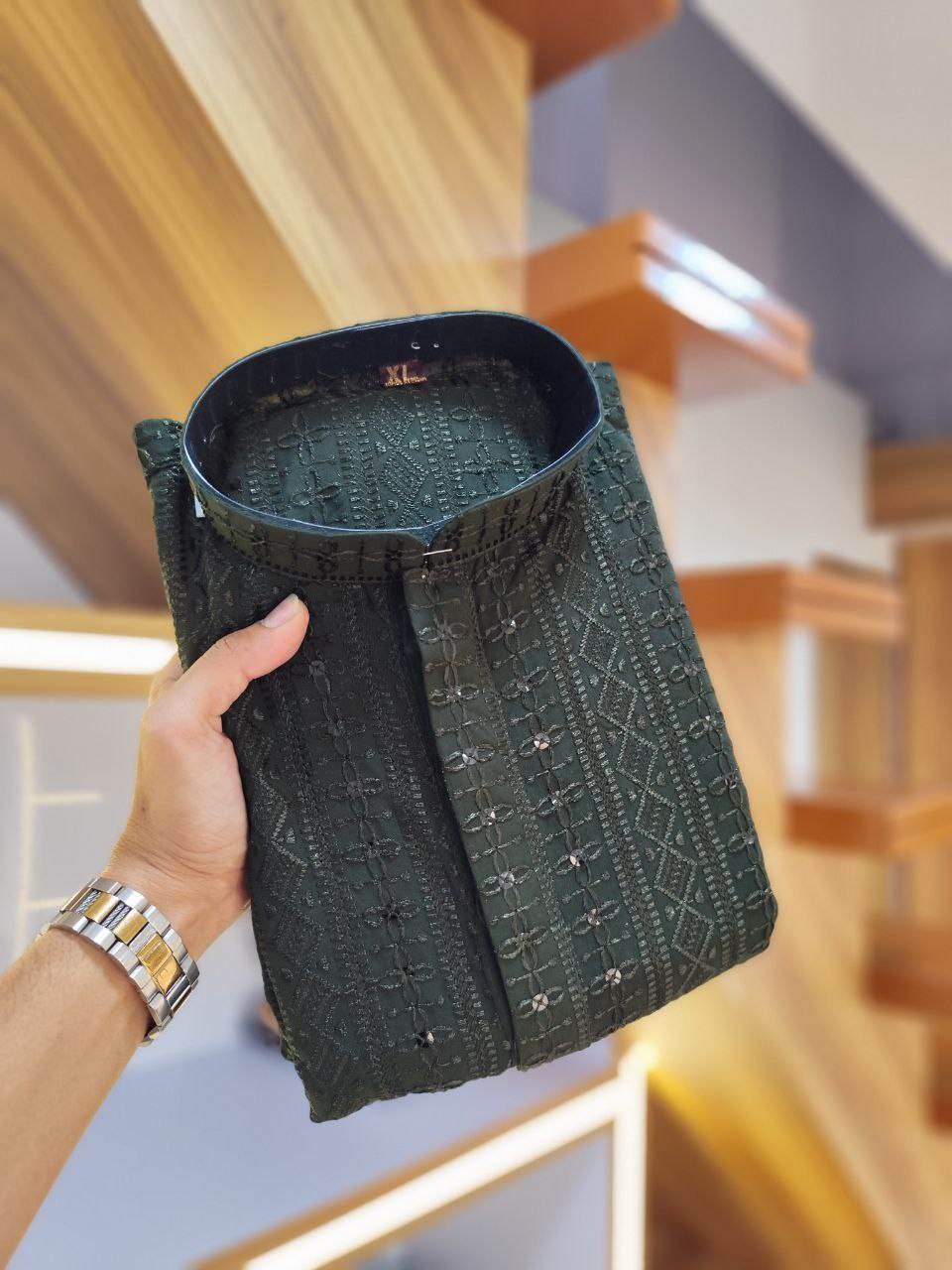 สีเขียว