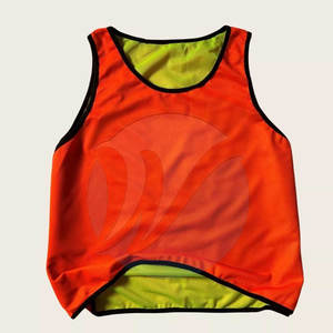 Peto de Entrenamiento Reversible de Alta Calidad Hecho a Medida, Nuevo Peto de Entrenamiento Reversible para Jóvenes - Product Image 1