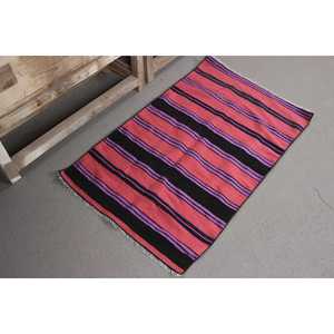 Tapis Kilim vintage 2,1 x 3,37 pieds, tapis turc, tapis en laine rouge à motifs de plantes et d'arbres - Product Image 3
