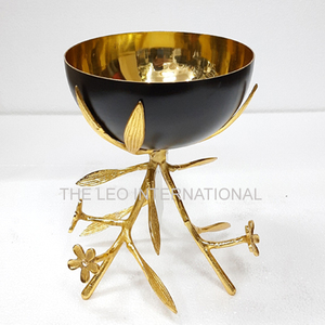 Bol décoratif plaqué or de forme irrégulière en aluminium métal accessoires pour la maison hôtel événements fête cadeau bol - Product Image 2