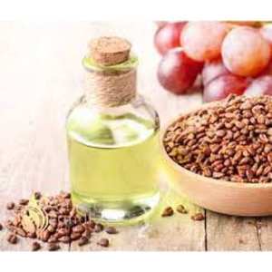 Aceite esencial puro 100%, venta al por mayor, aceite portador de semilla de uva a granel, aceite portador de semilla de uva natural y puro - Product Image 1