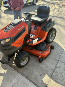 Tondeuse autoportée Husqvarna LGT2654, 54 pouces, moteur Kohler 26 CV, transmission hydrostatique, tracteur de jardin à vendre - Product Image 5