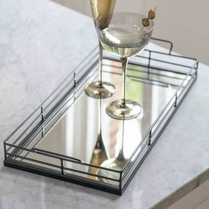 Plateaux de service faits à la main de luxe moderne nordique tailles personnalisées or verre métal acrylique pour usage domestique plateaux de service décoratifs - Product Image 2