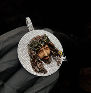 Colgante de Lujo Estilo Hip Hop con Diseño 3D de Dibujos Animados en Plata de Ley 925 y Diamantes Moissanita de Corte Brillante Redondo con Claridad VVS - Product Image 3