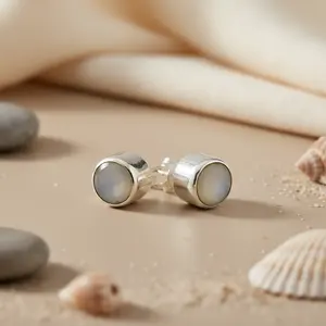 Pendientes de Plata de Ley 925 con Piedra Lunar y Esmeralda en Corte Pera, Forma de Gota de Agua en Oro de 14K y 18K para Uso Diario de Mujer - Product Image 1