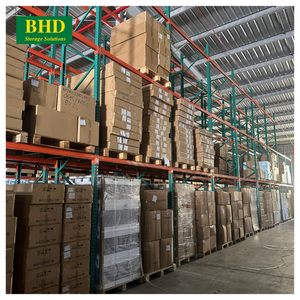 ผู้ผลิตเวียดนาม ชั้นวางสินค้าแบบ Selective Pallet Rack คุณภาพพรีเมียม มาตรฐานสหรัฐอเมริกา ผลิตจากเหล็ก RAL6000 ป้องกันการกัดกร่อน 5 ชั้น รับน้ำหนักได้ 11000-51000 ปอนด์ - Product Image 1