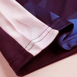 Tenue de sport courte, légère et respirante, sur mesure, pour uniforme de football adulte, conçue pour le confort, la vitesse et la performance professionnelle - Product Image 5