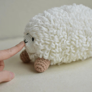 Jouet en peluche Amigurumi fait à la main poupée tricotée au crochet pour filles et garçons animaux en peluche OEM fabriqués au Vietnam - Product Image 1