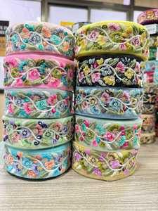 Lacets floraux brodés sur mesure de 1.25 à 2 pouces et plus, idéaux pour être utilisés comme bordures dans la teinte pastel - Product Image 4