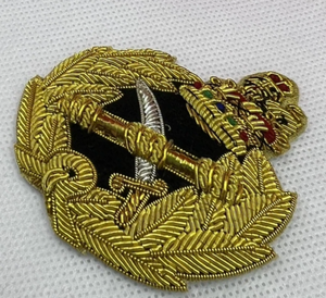 Écussons brodés à la main de luxe sur mesure OEM, fils de bullion à coudre, patchs de bullion français pour vêtements et accessoires - Product Image 2