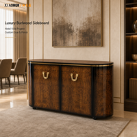 Buffet de luxe en bois de palissandre brillant avec coins arrondis et poignées dorées pour salle à manger d'hôtel, taille personnalisée