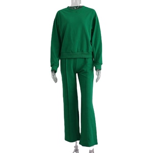 Ensembles de logo personnalisé pour femmes, sweat-shirt surdimensionné en coton à col ras du cou, pantalon à jambes larges, survêtement brodé grande taille 2026 - Product Image 3