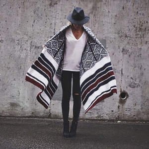 Cárdigan a Rayas para Mujer, Otoño/Invierno, Nuevo Suéter de Punto con Estampado de Cuadros Tejidos - Product Image 1