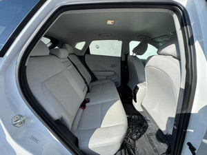 2024 H-y-u-n-d-a-i K-o-n-a Limited AWD bajo kilometraje y precio asequible en stock listo para su envío - Product Image 4