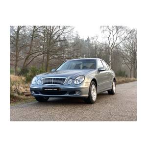 Mercedes-Benz E200 Berline de luxe fiable avec sièges en cuir Pneus R15 Intérieur foncé pour concessionnaires - Product Image 2