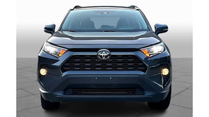 Toyota RAV4 XLE Premium AWD 2020, Seminuevo, en Excelentes Condiciones - Product Image 3