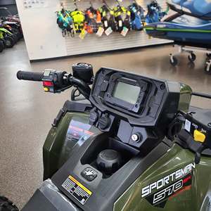 Polaris Sportsman 450 EPS 2026 en Oferta, Vehículo Recreativo 4x4 con Motor de 450 cc, CVT, Cabina con Ventilación y Calefacción, Garantía de 3 Años - Product Image 3