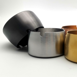 Cenicero de acero inoxidable grueso a prueba de viento de moda clásico para Home Hotel Cafe KTV Plating - Product Image 4