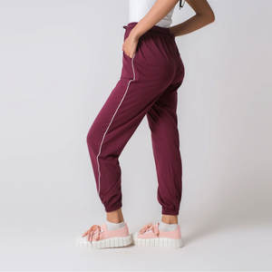 Joggers de mujer transpirables con precios al por mayor con bolsillos Joggers de mujer profesionales en diferentes tamaños - Product Image 2