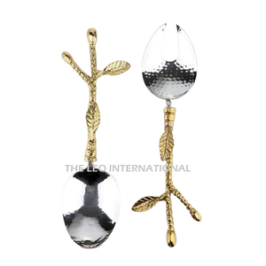 Juego de cubiertos de regalo de lujo con diseño de forma de flor chapada en oro para boda Juego de cubiertos de textura martillada de Metal de aluminio - Product Image 3