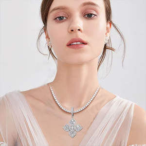 Anillo Unisex de Plata de Ley 925 con Baño de Rodio y Moissanita en Forma de Flor, Estilo Hiphop, Regalo para Hombres y Mujeres - Product Image 2