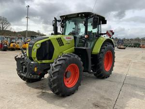 Claas Arion 610รถแทรกเตอร์ขนาดเล็ก (ST17482) พร้อมเครื่องยนต์ Kubota และส่วนประกอบ Massey Ferguson สำหรับการเกษตรฟาร์ม - Product Image 4