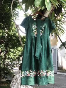 ชุดผ้าลินินสีเขียวปักด้วยมือ - Product Image 3