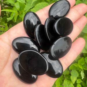 Pierres de palmier ovales en agate noire de qualité supérieure pour le massage ou la guérison des chakras et les cadeaux disponibles en vrac - Product Image 5
