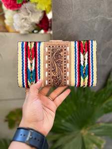 ผ้าห่มอานแอซเท็กสำหรับผู้หญิงกระเป๋าสตางค์ยาวแบบยาวสไตล์ตะวันตกการ์ดแกะสลักด้วยมือ - Product Image 2