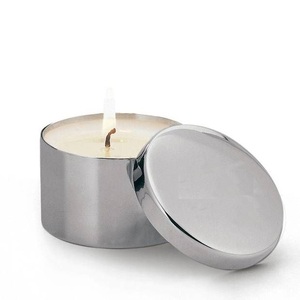 Pot à bougie en métal artistique avec des motifs distinctifs et une qualité de construction supérieure pour un style de décoration intérieure inspiré du luxe - Product Image 6
