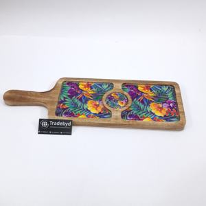 Planche de service en bois de luxe avec poignée, bol à chutney et illustration en émail complexe par Tradebyd - Product Image 3