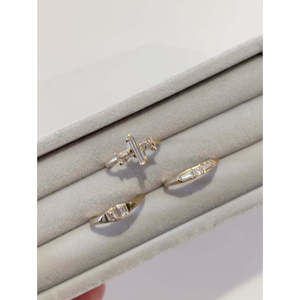 Anillo de Diamantes con Bisel de Oro de Acero Inoxidable Blanco y Amarillo de 18K, Joyería Fina con Piedras Preciosas para Boda con Tecnología de Incrustación - Product Image 3