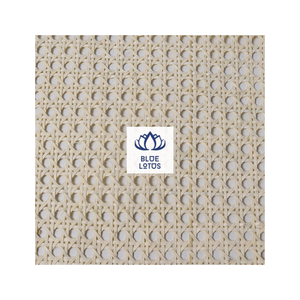 ทำจากหวายของเวียดนามอย่างระมัดระวังเพื่อเพิ่มความอบอุ่นและความน่าดึงดูดในการใช้งานด้านการออกแบบที่หลากหลาย - Product Image 1